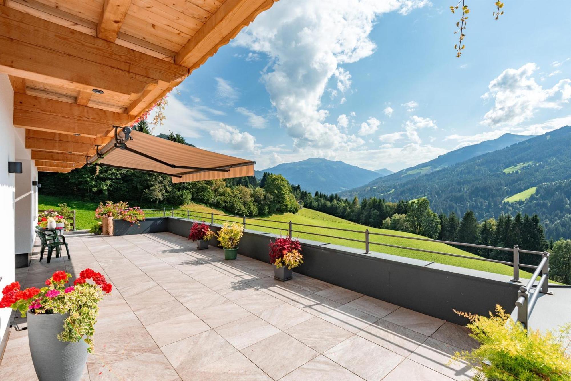 Bergappartement Kink Hopfgarten im Brixental Bagian luar foto