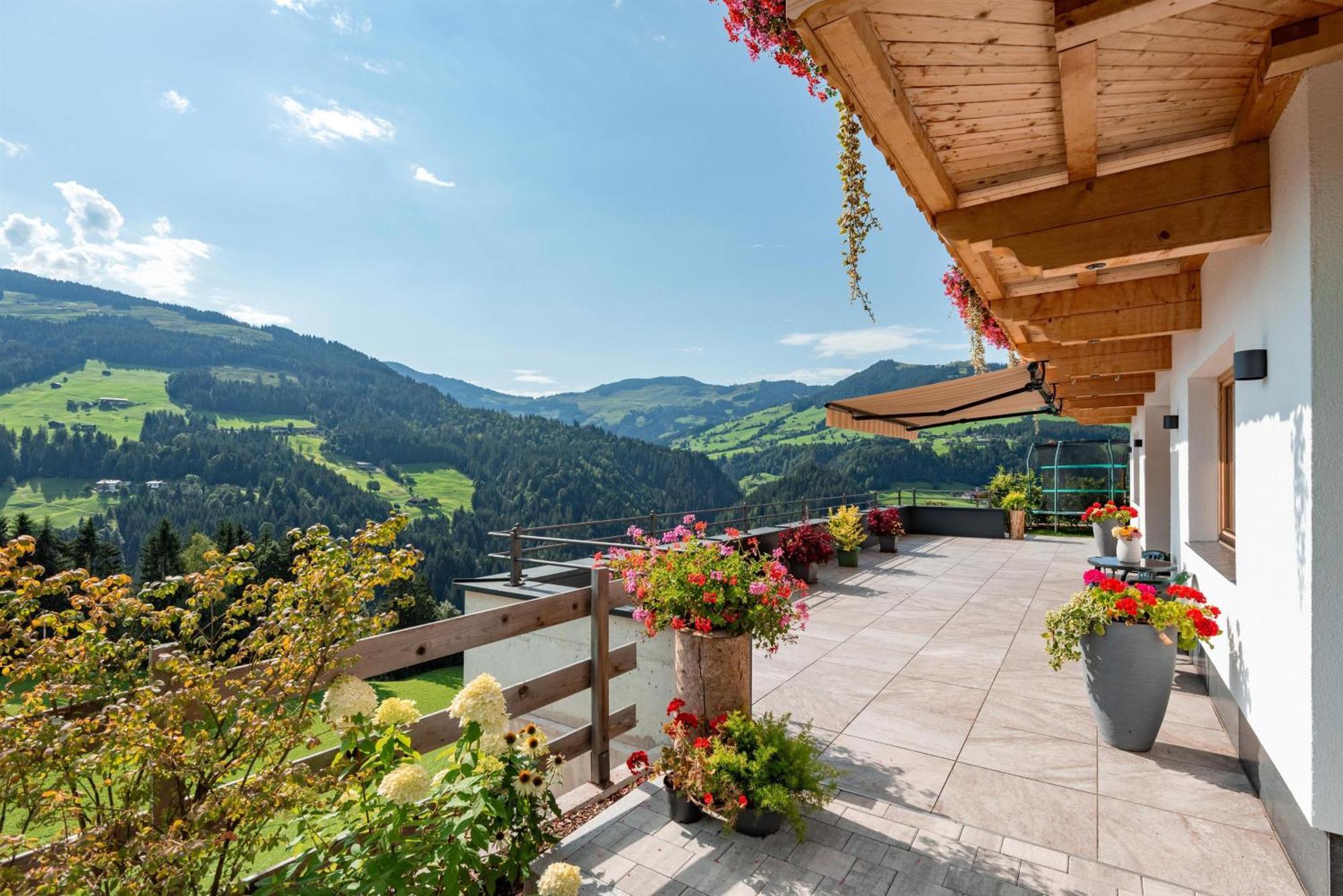 Bergappartement Kink Hopfgarten im Brixental Bagian luar foto